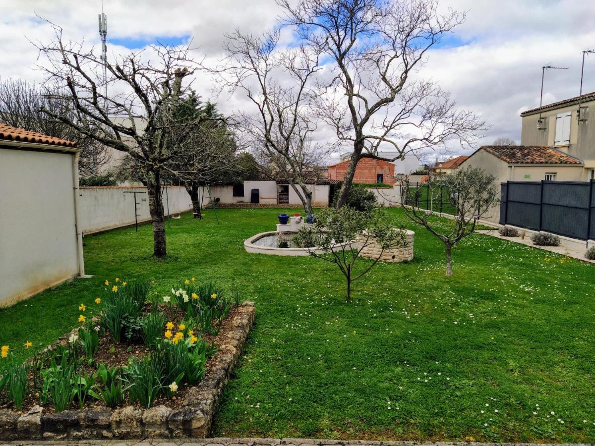 Maison Plain Pied Avec Jardin, Terrasse Et Veranda Cognac Luaran gambar