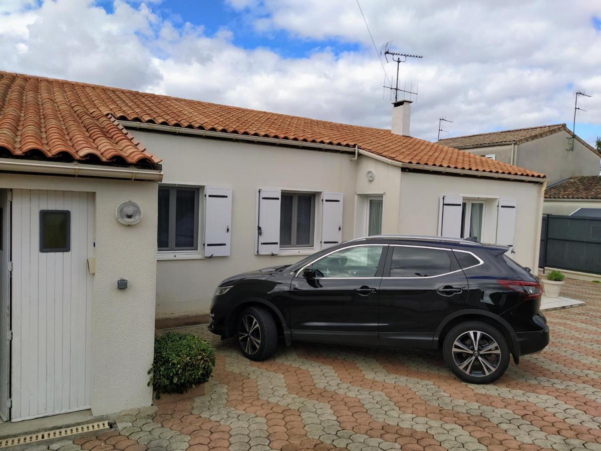 Maison Plain Pied Avec Jardin, Terrasse Et Veranda Cognac Luaran gambar